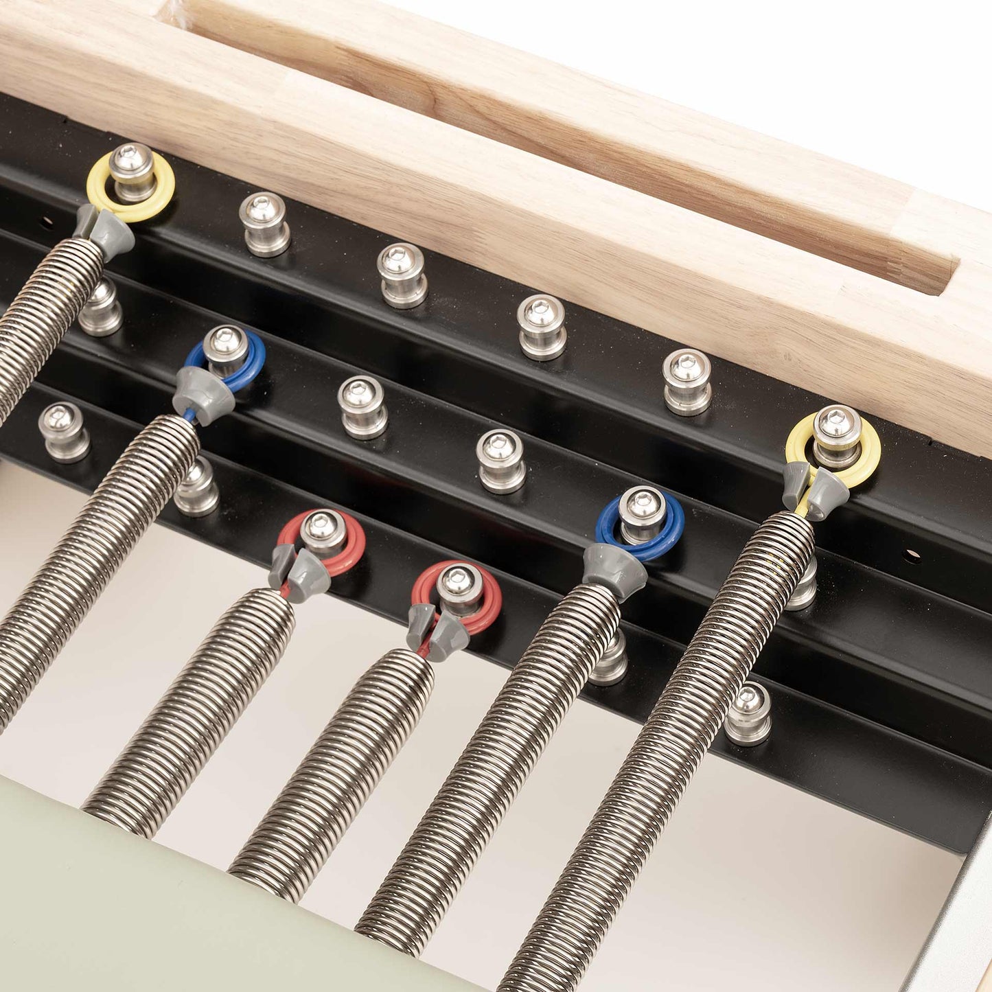 Reformer con torre in legno Mooma AP-RTW